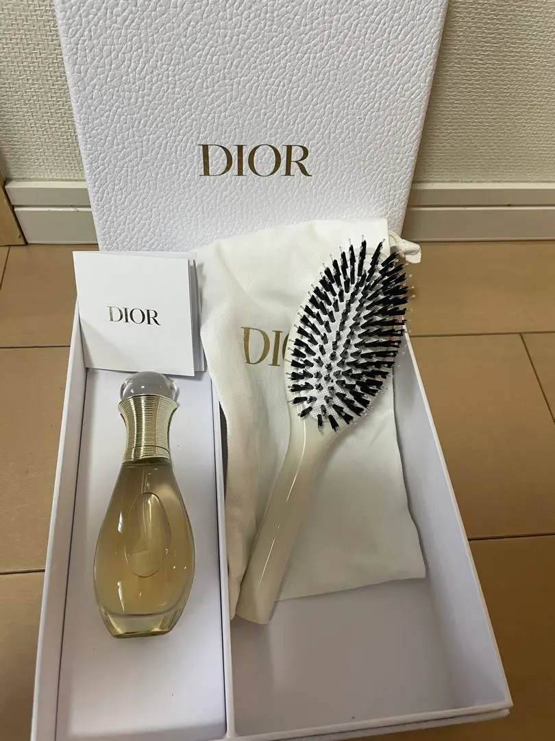 未使用 DIOR クリスチャンディオール ヘアミスト& ヘアブラシ