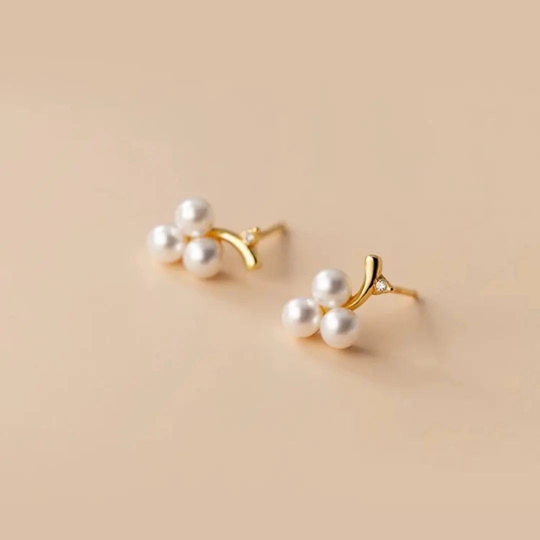 Thumbnail of High-quality pearl grape earrings, k18 coating