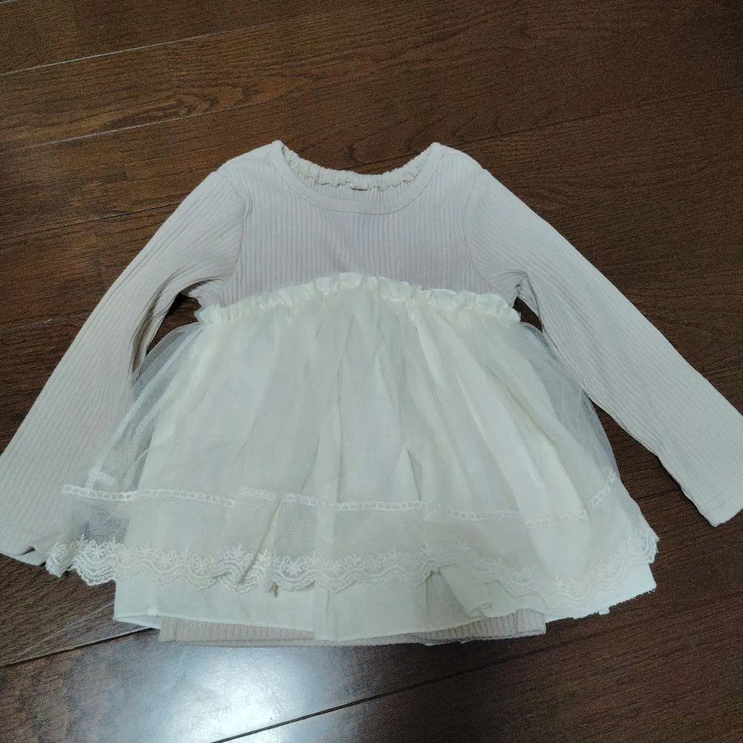 Thumbnail of Ivory long-sleeved cut-and-sew, 95cm