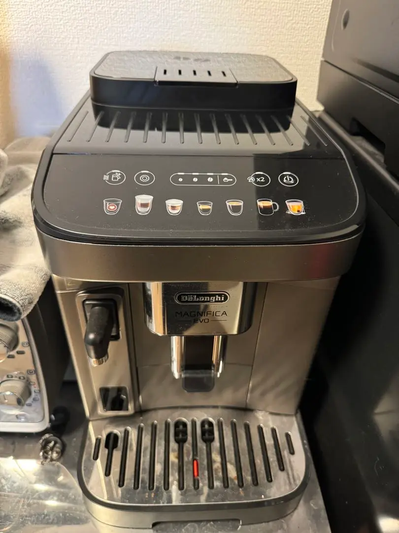 デロンギ　マグニフィカ　イーヴォ　全自動　ECAM29064X 抽出機未使用 De'Longhi（デロンギ）マグニフィカ イーヴォ 全自動コーヒー