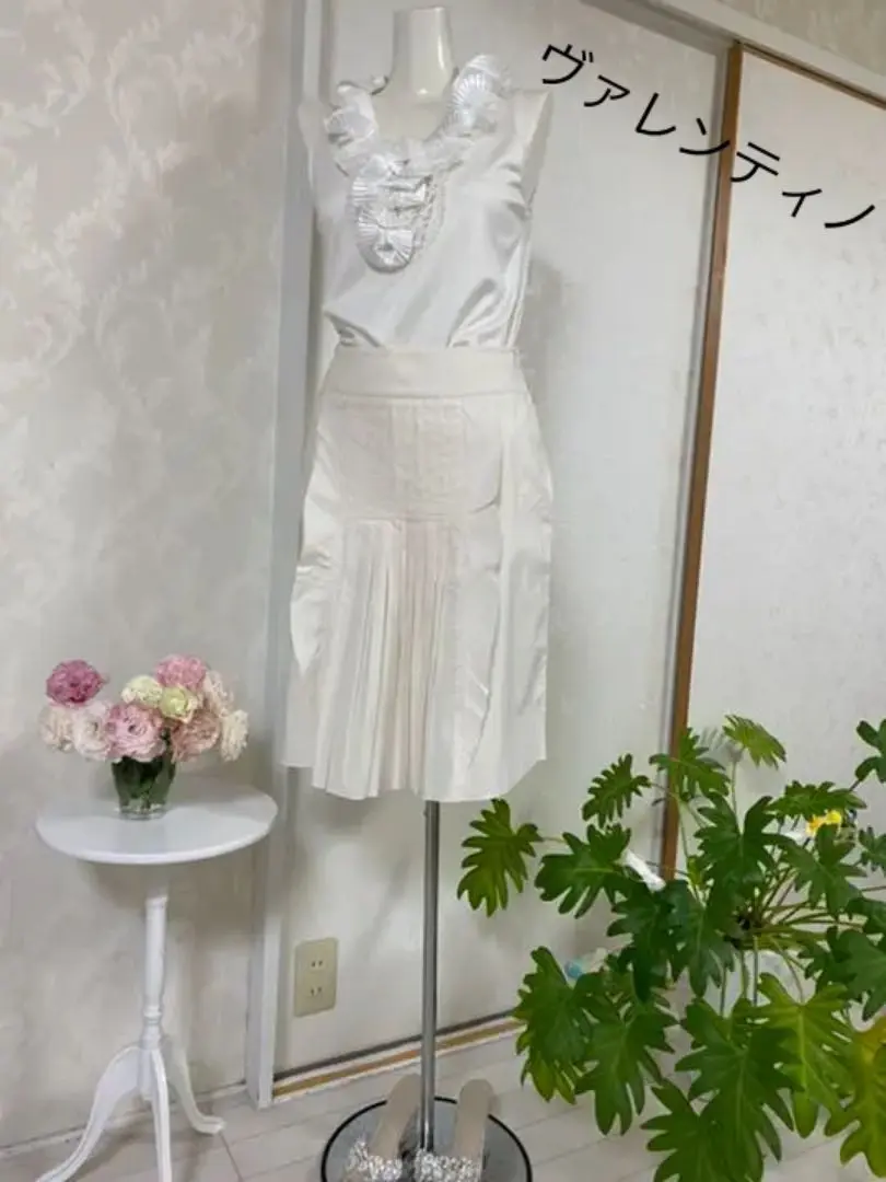 極美品　VALENTINOヴァレンティノ ジャージー　ロゴ　スカート　プリーツ 極美品VALENTINOヴァレンティノ ジャージーロゴスカートプリーツ