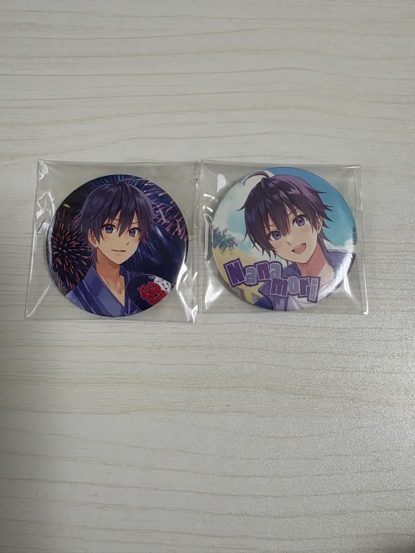 草莓王子 ななもり 徽章 2 件套 的縮圖