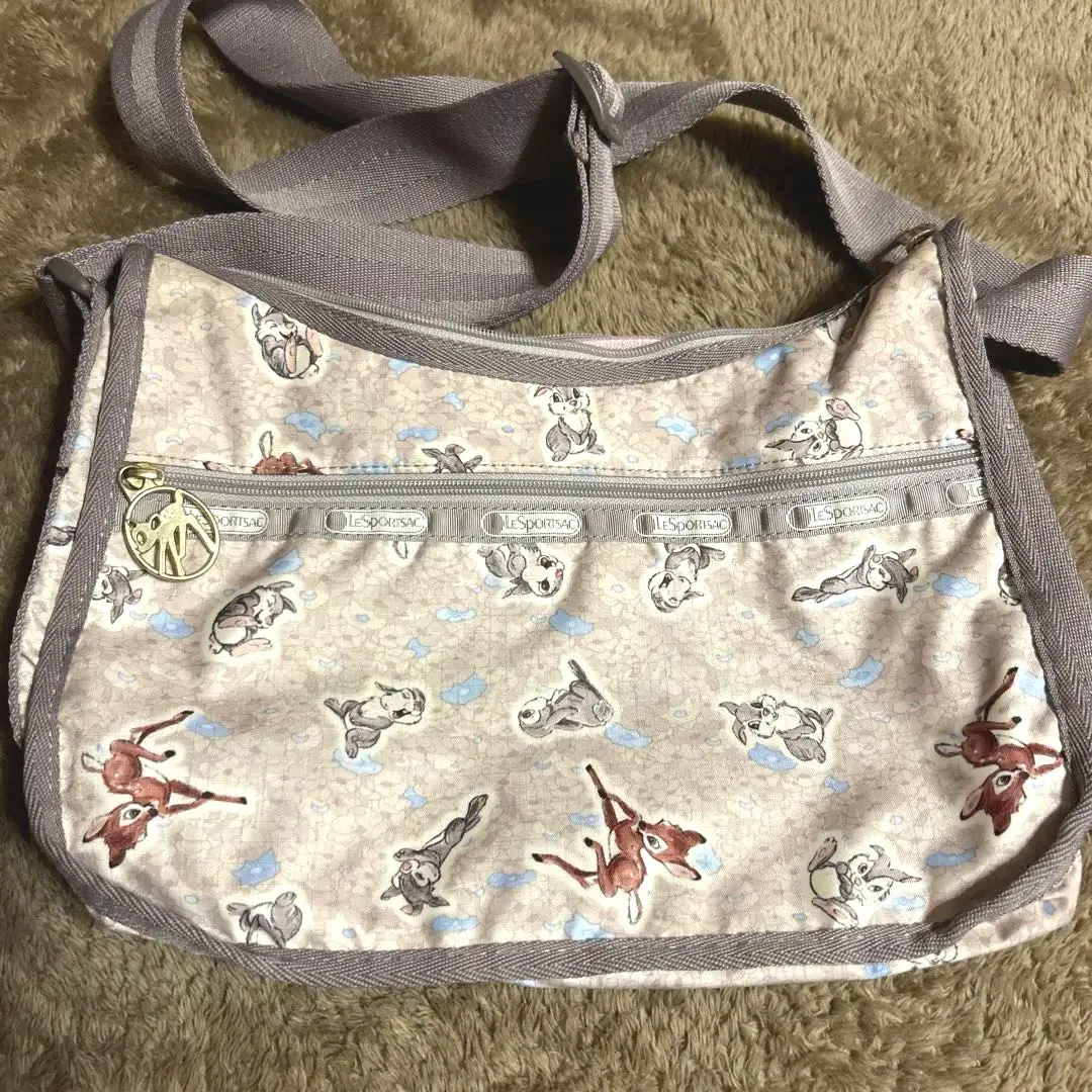 ✨極美品✨希少✨レスポートサック　ディズニー　バンビ　リュック　ショルダーバッグ LeSportsac レスポートサック Disney バンビ とんすけ バック