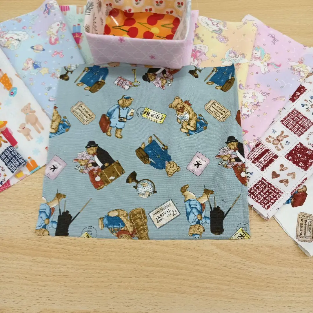 Thumbnail of ★A308★ Cut Cloth / Printed Fabric / Made in Japan / 25cm x 25cm / 10 pieces