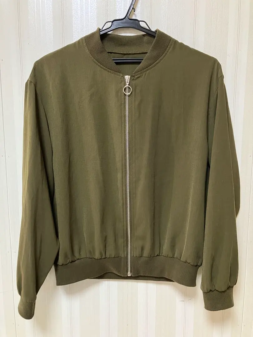 Thumbnail of Shimamura Luique Zip-up Jacket, Size L