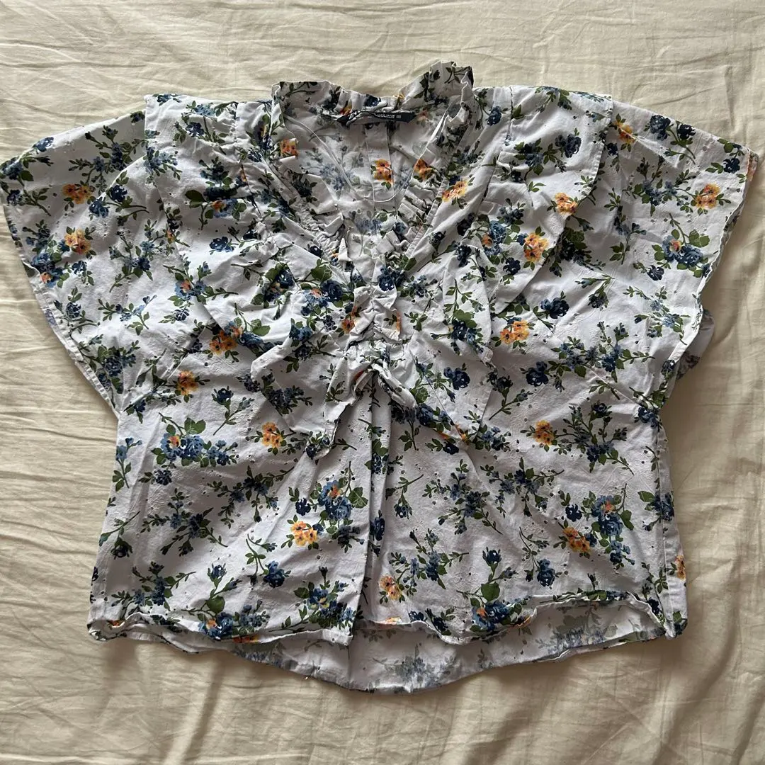 Thumbnail of ZARA Ruffle Sleeve Blouse Floral M