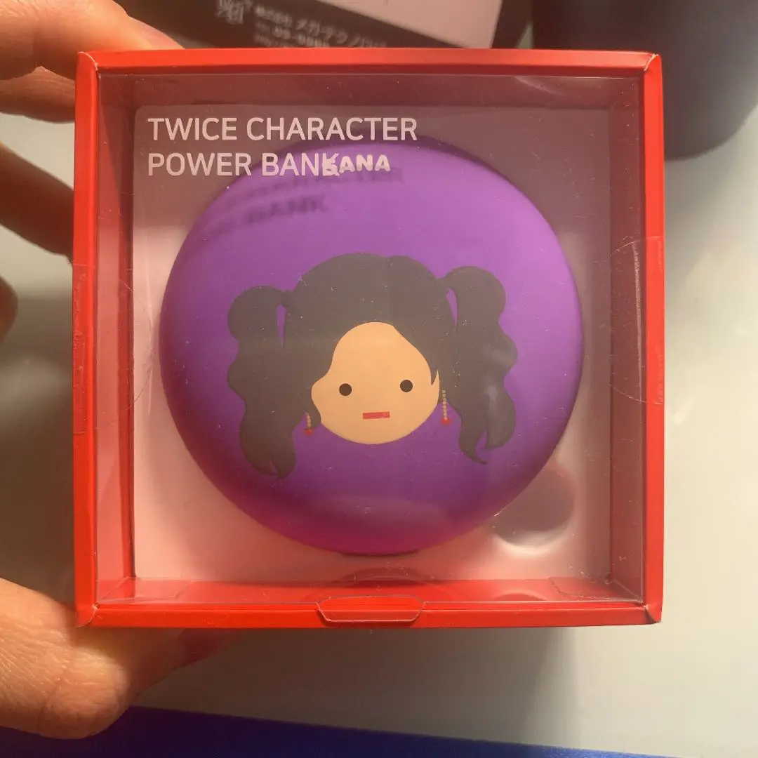TWICE ツウィ　ミナ　蓄電器　充電器 TWICE ツウィ ミナ 蓄電器 充電器 K-POP・アジア