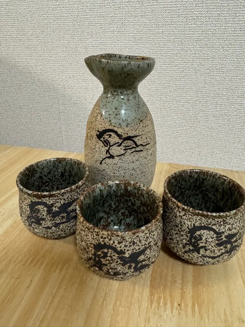 【送料込】大堀相馬焼き（徳利2個+おちょこ5個） 大堀相馬焼・明月窯・徳利2本・おちょこ5客・酒器セット・陶磁器