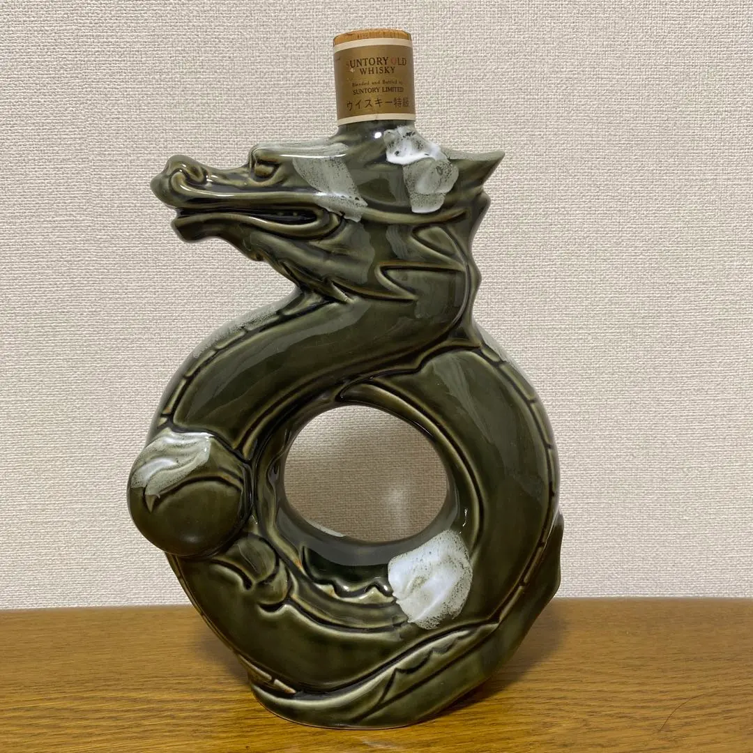 未開栓　サントリー　ウイスキー特級品　干支　辰　龍　竜　700mlボトル　未開封 2025年最新】suntory 干支 龍の人気アイテム - メルカリ