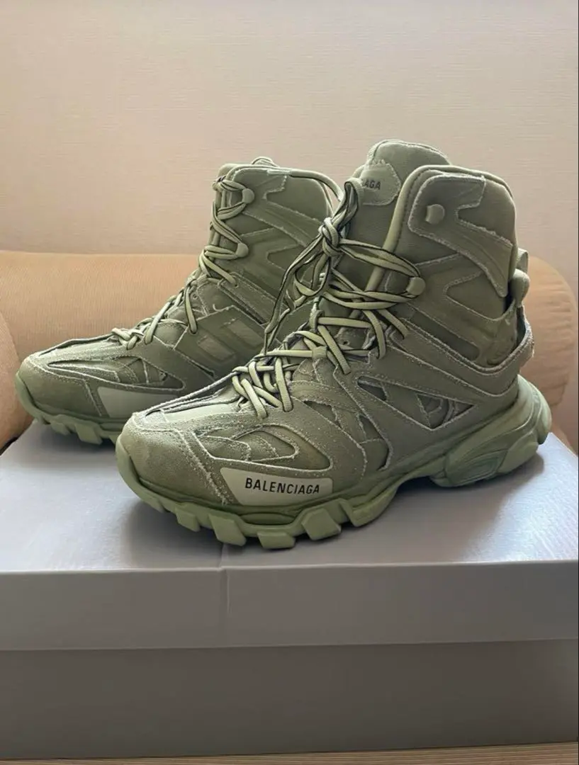 2025年最新】balenciaga track hikeの人気アイテム - メルカリ