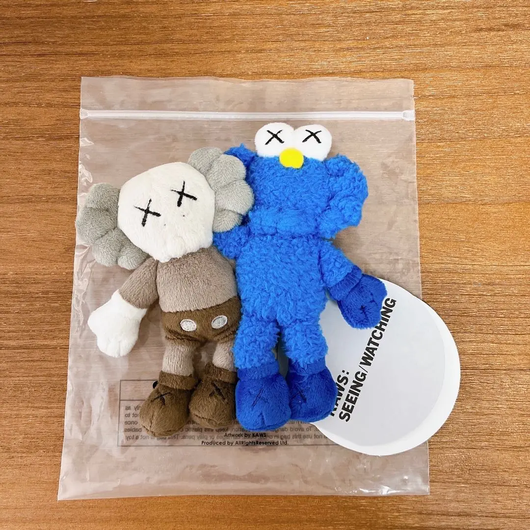 2025年最新】KAWS SEEINGの人気アイテム - メルカリ