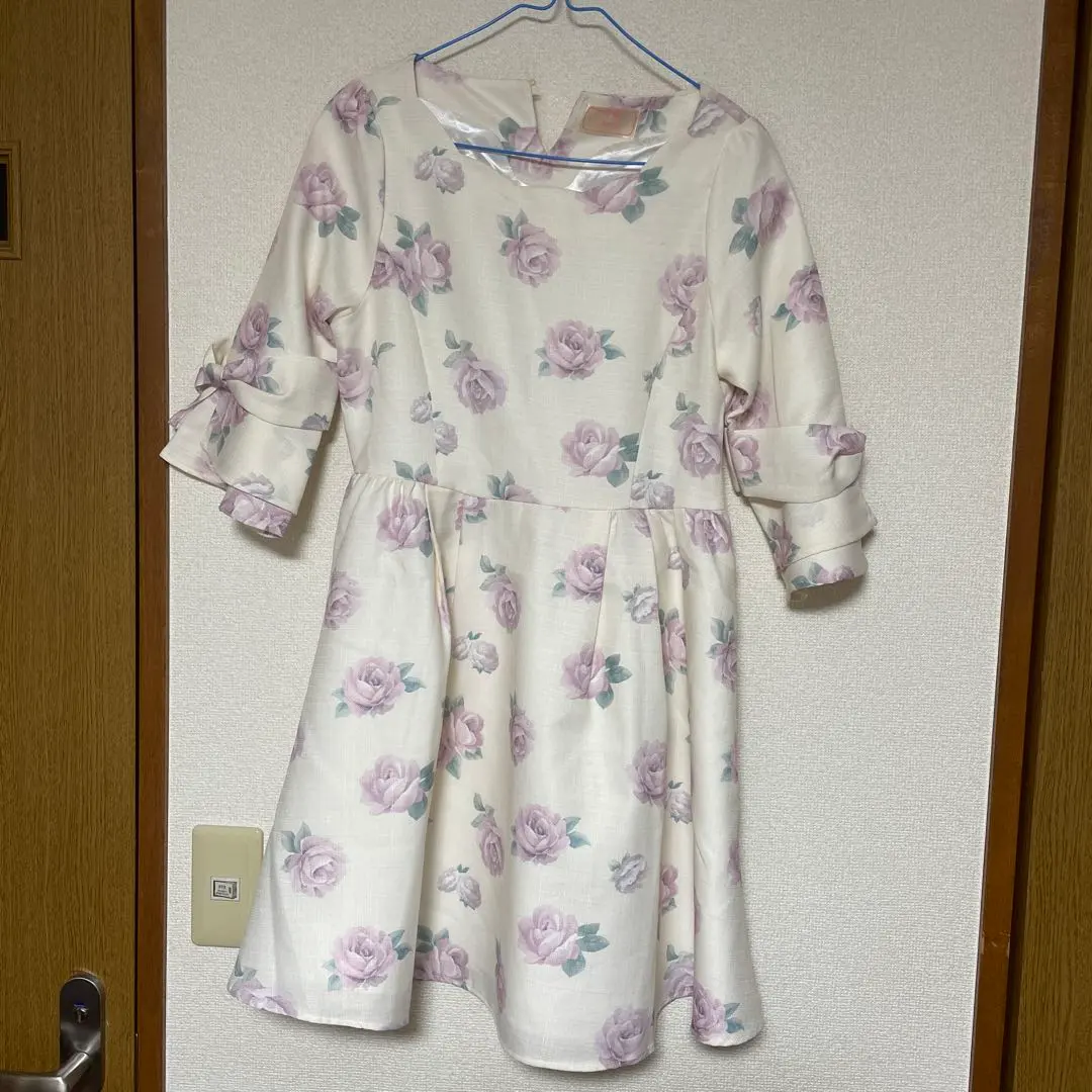 Thumbnail of [Limited Price Reduction Extended! Beautiful Condition] Cherite Floral 3/4 Sleeve Dress