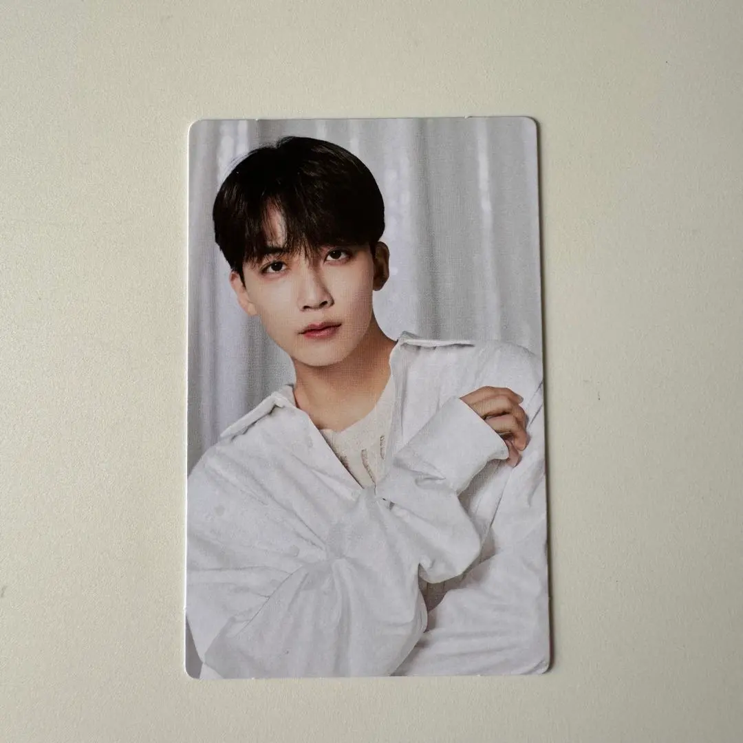 Thumbnail of SEVENTEEN BE THE SUN Seventeen Trading Card Jeonghan