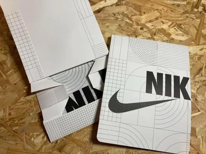NIKE ナイキ　折りたたみコンテナボックス　非売品　ノベルティ　ラスト1点 Official Nike Shoe Display Cases in Tokyo | TikTok
