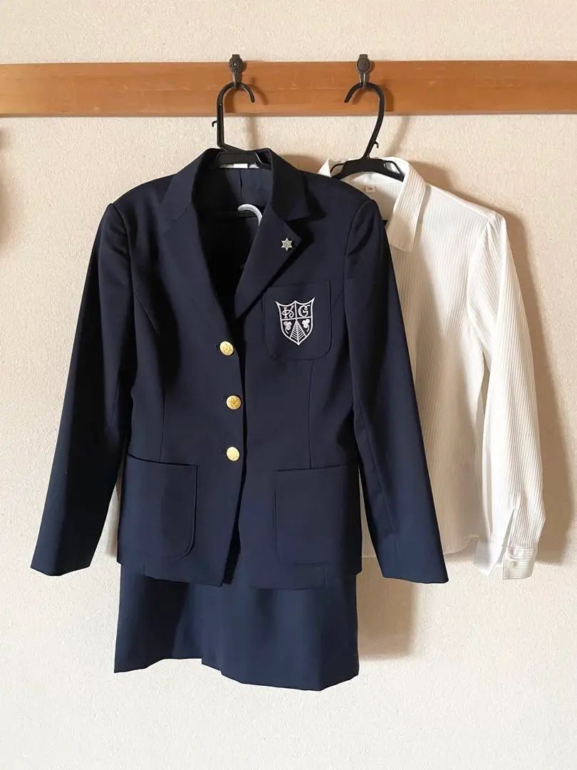 甲南女子大学　スーツ　値下げ⭕️ 2025年最新】甲南女子大学 スーツの人気アイテム - メルカリ