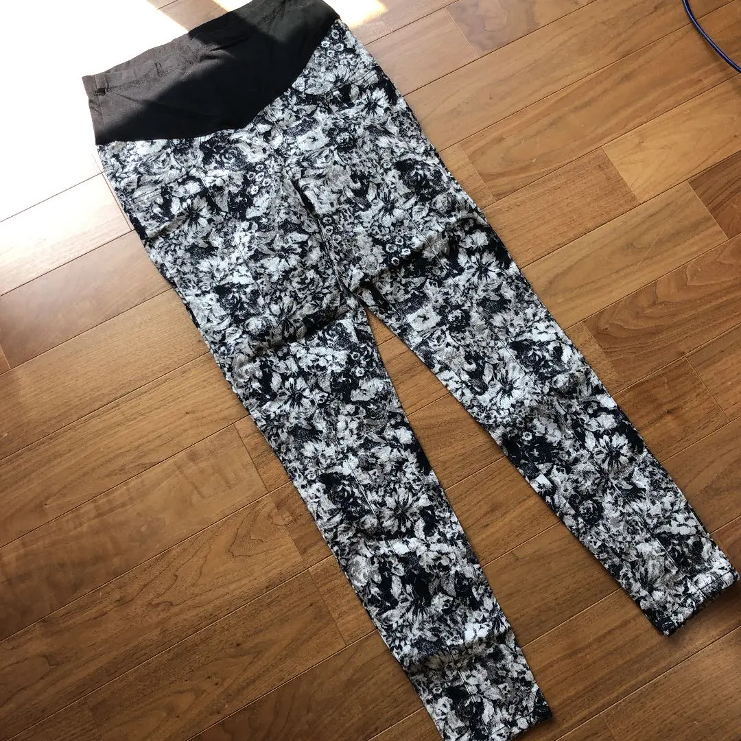 Thumbnail of Maternity Floral Print Stretch Skinny Pants - New!