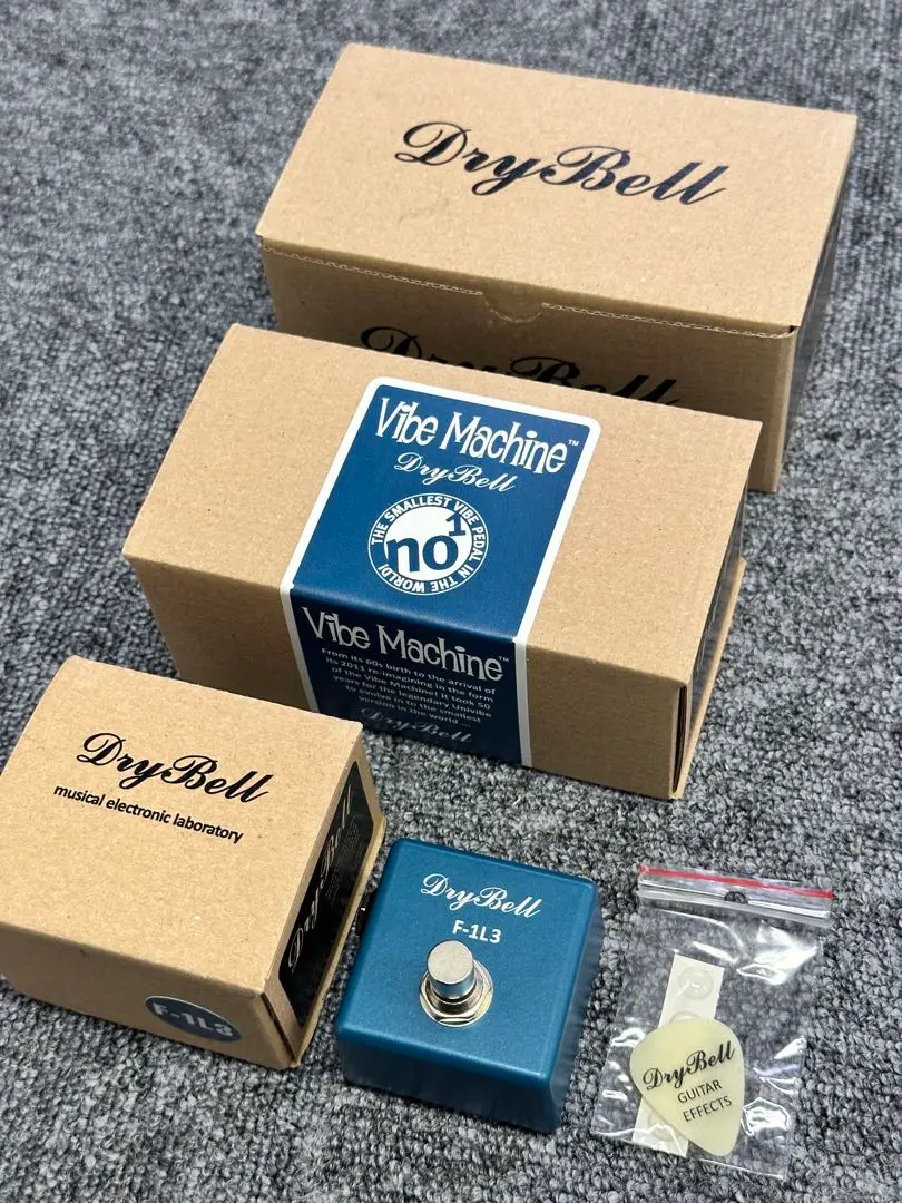 DryBell Vibe Machine V-3 専用フットスイッチ付 DryBell Vibe Machine V-3: Classic Uni-Vibe Tones