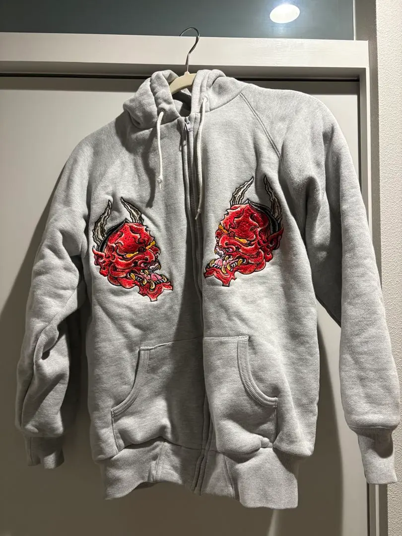 【希少】コアファイター♧ダブルタイガー刺繍パーカー　大きいサイズ　脇リブ　日本製 希少】コアファイター ダブルタイガー刺繍パーカー 大きいサイズ