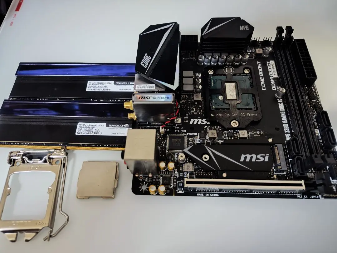 CPUマザーメモリセット corei5 9400F MSI MPG Z390I 2025年最新】msi z390iの人気アイテム - メルカリ