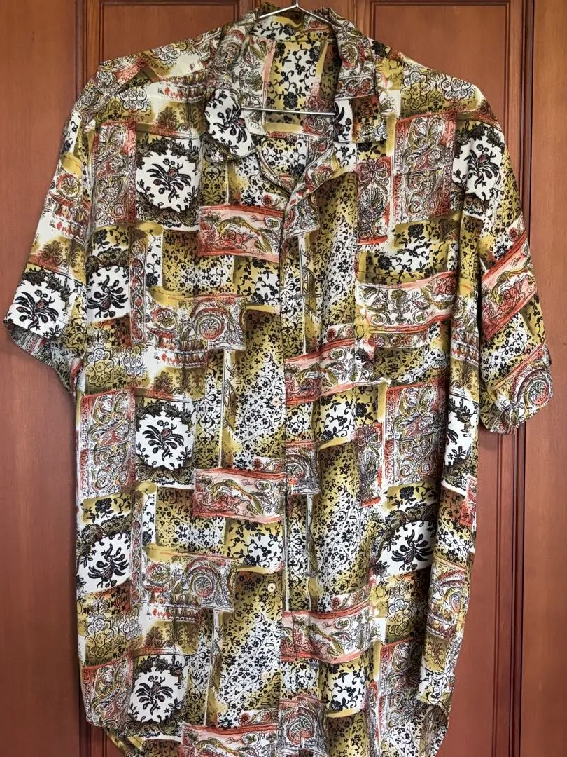 Thumbnail of Vintage Multicolor Pattern Short Sleeve Shirt