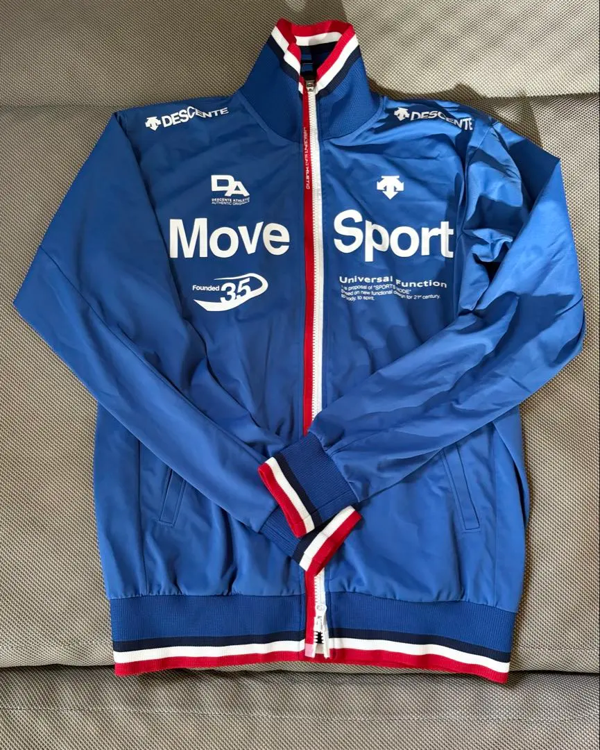 Thumbnail of Descente Move Sport Windbreaker, Blue