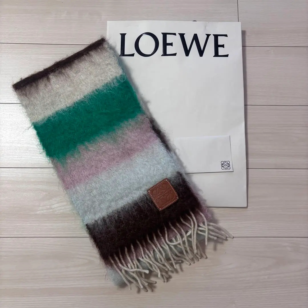 LOEWE マルチカラーストライプマフラーロエベ 2025年最新】LOEWE 柄・デザイン：ストライプ レディース