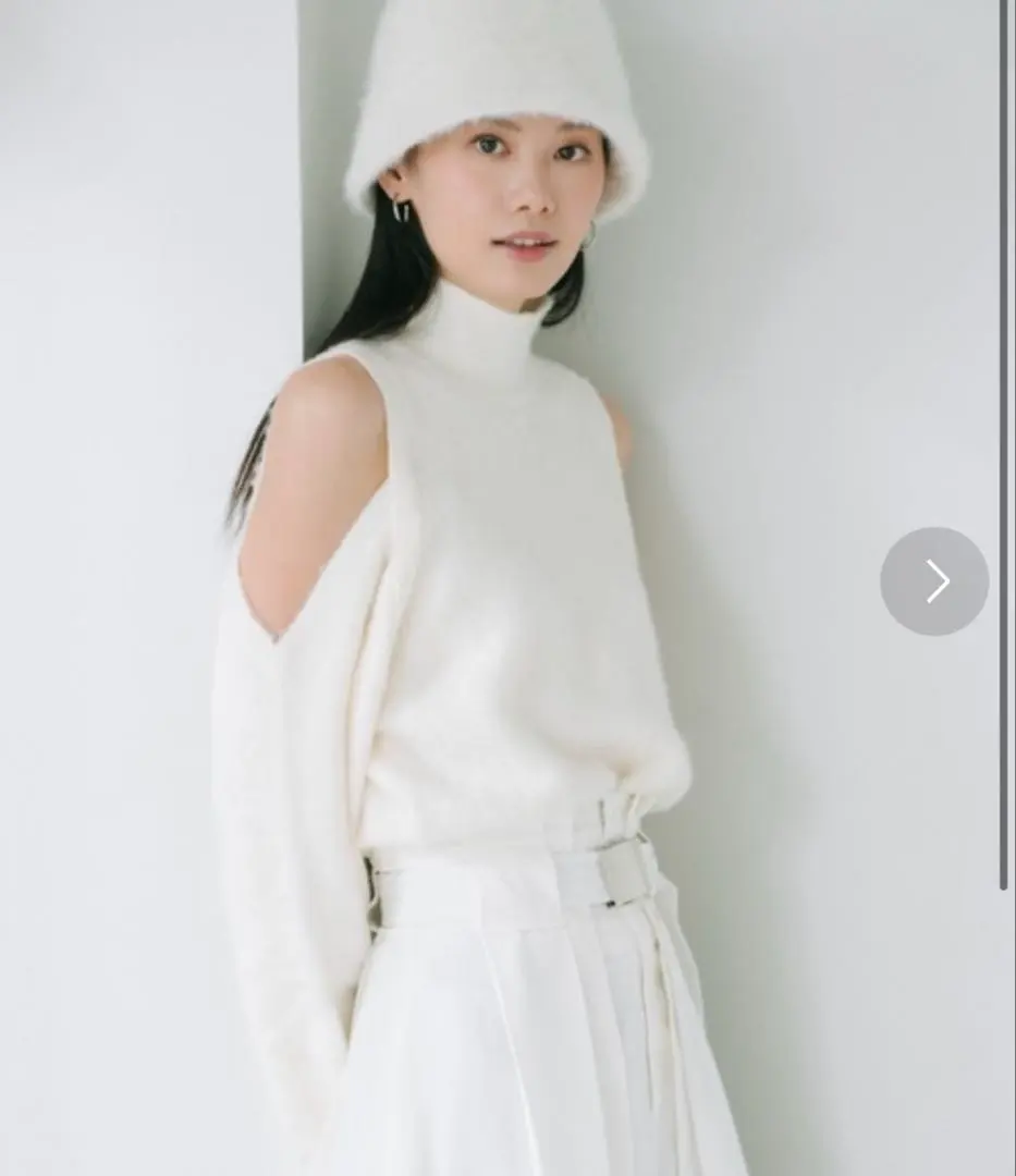 Thumbnail of SNIDEL Open Shoulder Knit Pullover