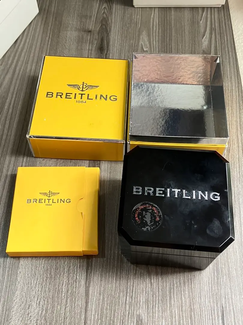 2025年最新】breitling 空箱の人気アイテム - メルカリ