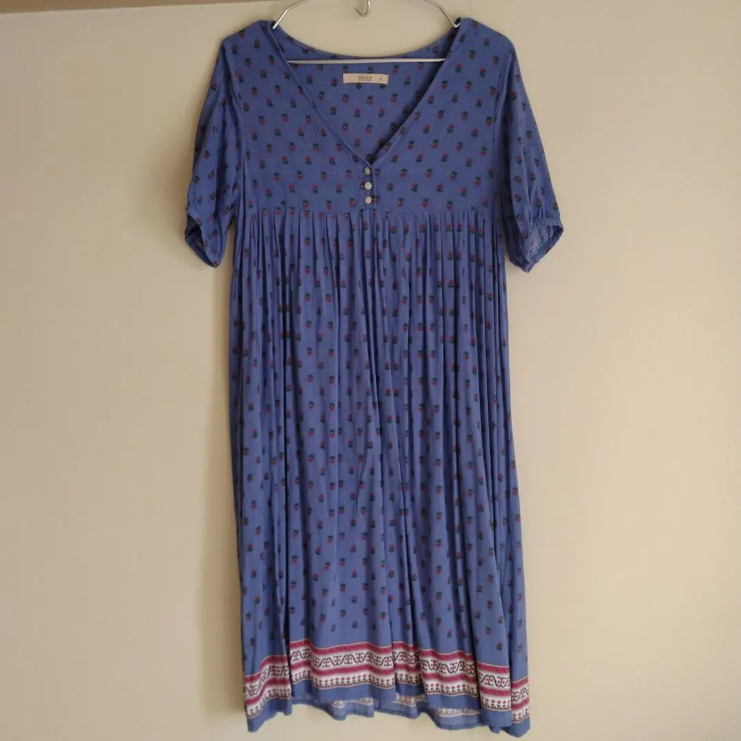 Thumbnail of shuca GROBALWARK 100% rayon, a cool and comfortable dress