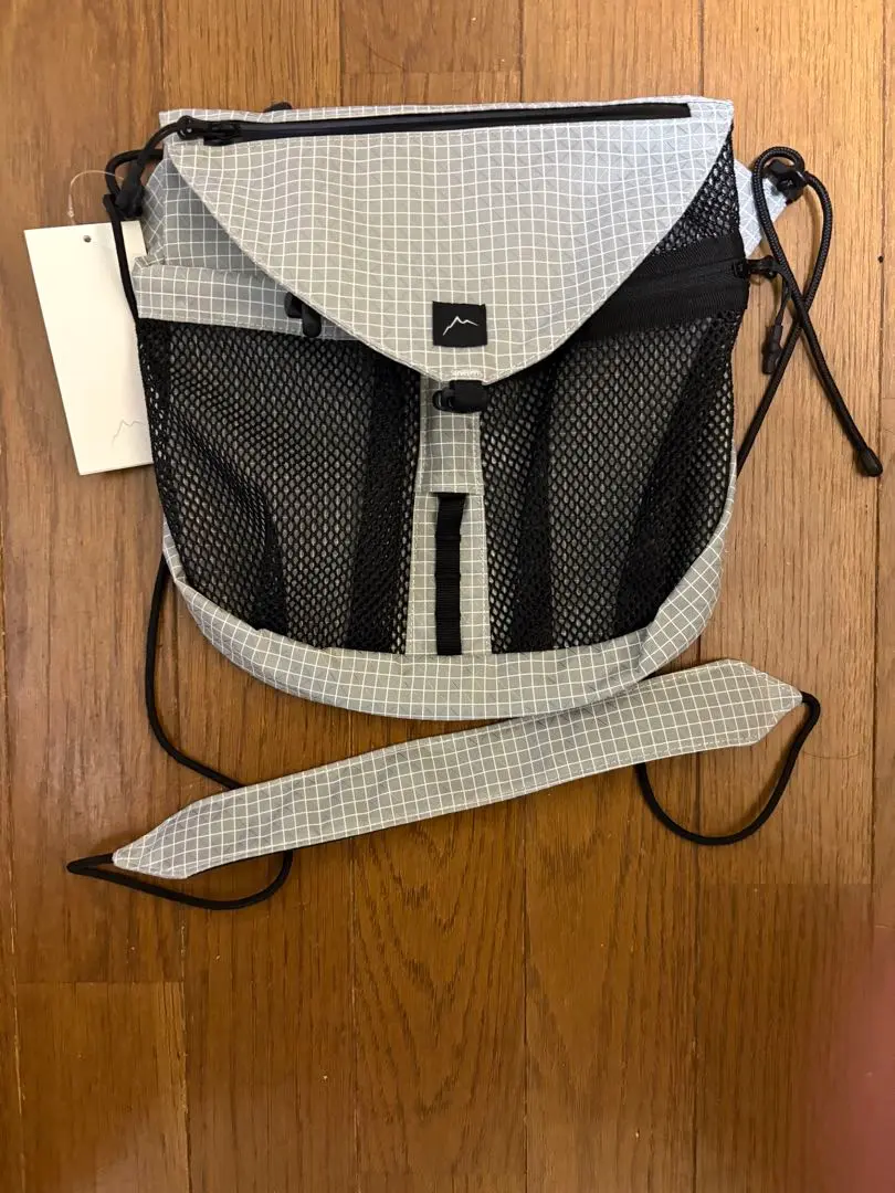 ★早期完売★CAYL★SEORAK 5★送料・関税込★日本未入荷★ Seorak 5 Grid Mesh（整頓しやすい5ポケットの軽量サコッシュ
