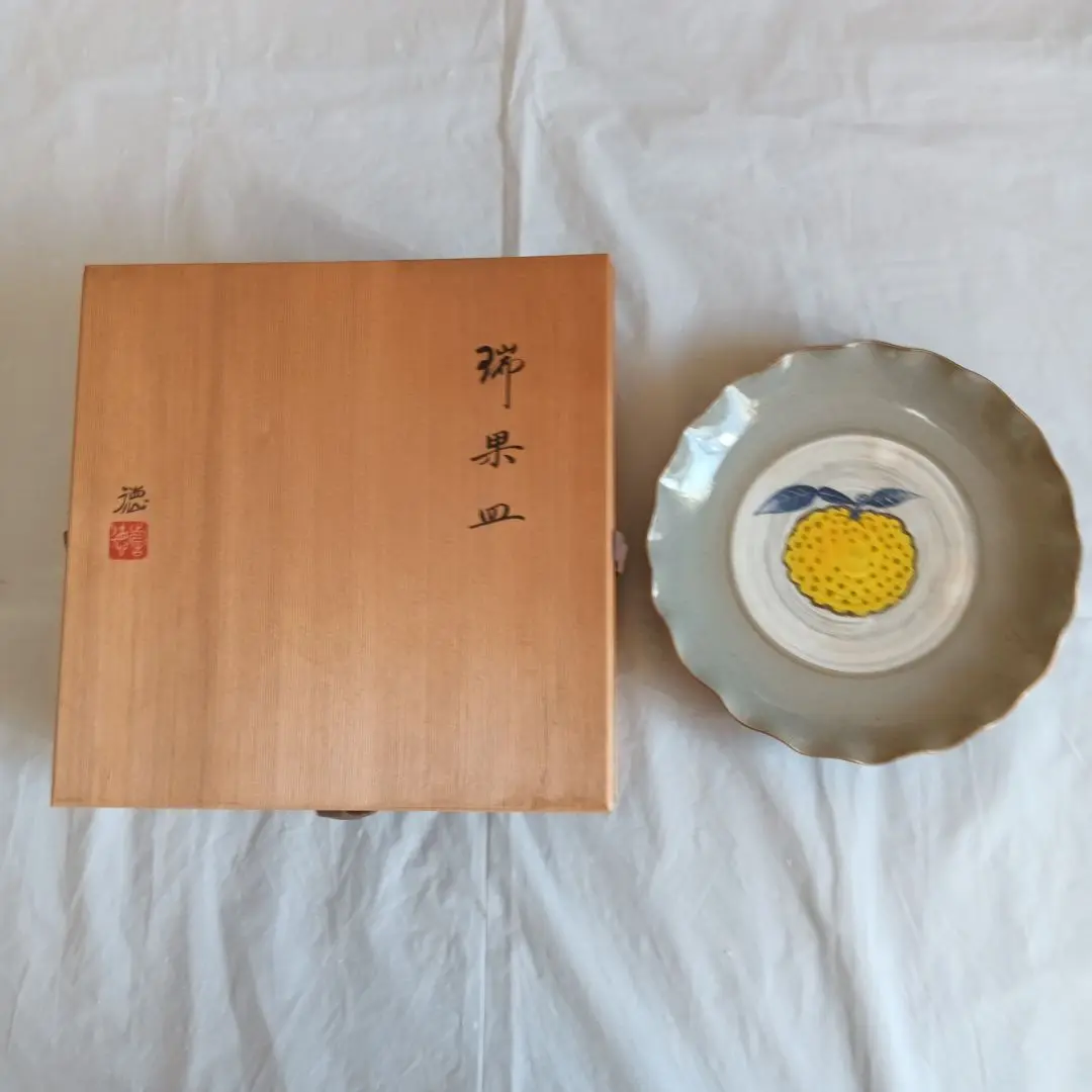 京焼　清水焼　河合誓徳 フィギュリン　兎　置物 共箱　日本芸術院賞受賞 2150 LIG】文化勲章受章 巨匠陶芸家 楠部彌弌 玉兎 置物 共箱 京焼
