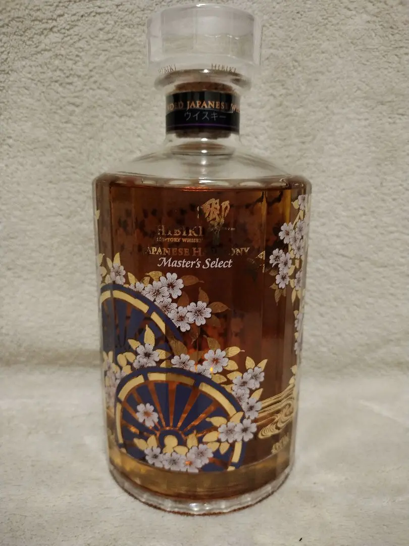【未開封新品】響 ジャパニーズハーモニー マスターズセレクト 意匠ボトル 桜 新品未開封】響ジャパニーズハーモニー マスターズセレクト 意匠