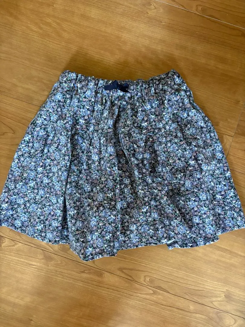 Thumbnail of Floral Print Waist-Elastic Skirt (with Shorts)