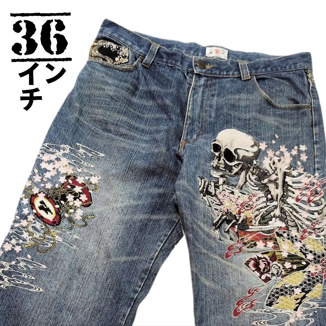華鳥風月(風神雷神)刺繍ショートデニム 華鳥風月 デニム ハーフパンツ 風神雷神 刺繍 花柄 和柄 家紋 36