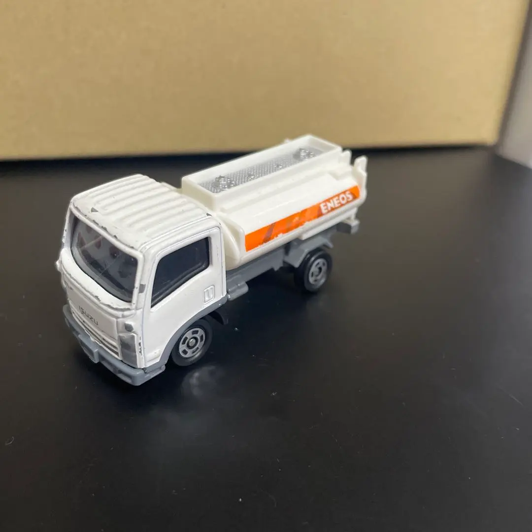Thumbnail of Tomica ISUZU Elf ENEOS Tanker Truck