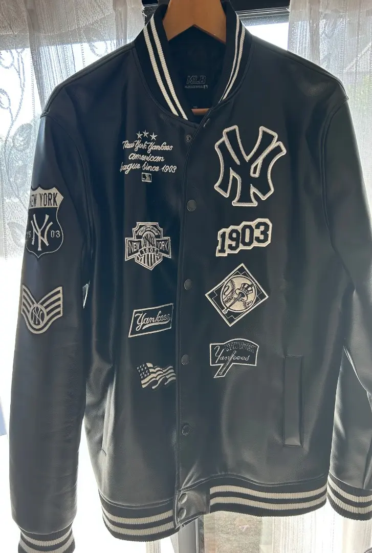 Thumbnail of 【Almost New】New York Yankees Stadium Jumper Black 1903