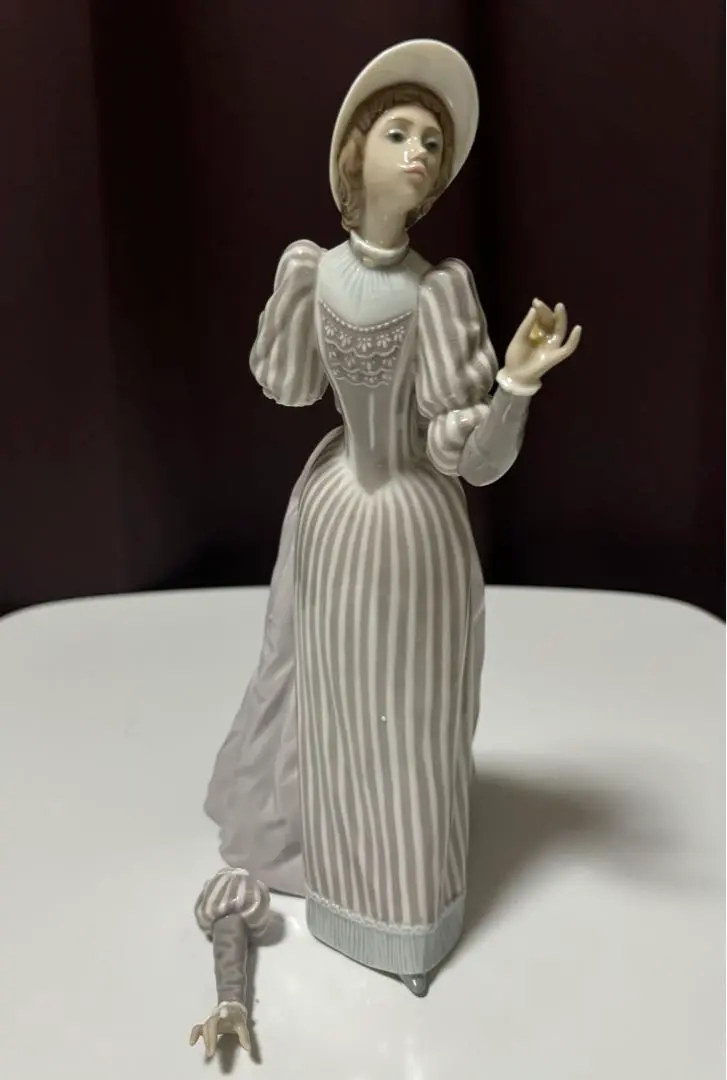 値下げ　リヤドロ　陶器　貴婦人 2025年最新】リヤドロ 貴婦人の人気アイテム - メルカリ