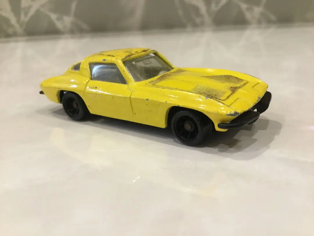 100%ホットウィール シボレーコルベットC2 ドラックマシン 100%ホットウィール シボレーコルベットC2 ドラックマシン
