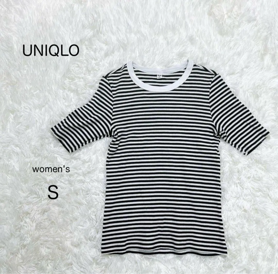 Thumbnail of UNIQLO Ribbed Border T-Shirt Top, Short Sleeve, Stretch Material, Casual
