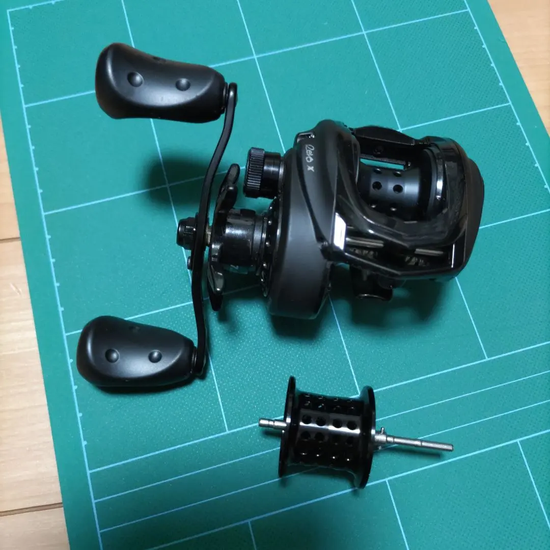 阿布加西亞 Revo X HS 的縮圖