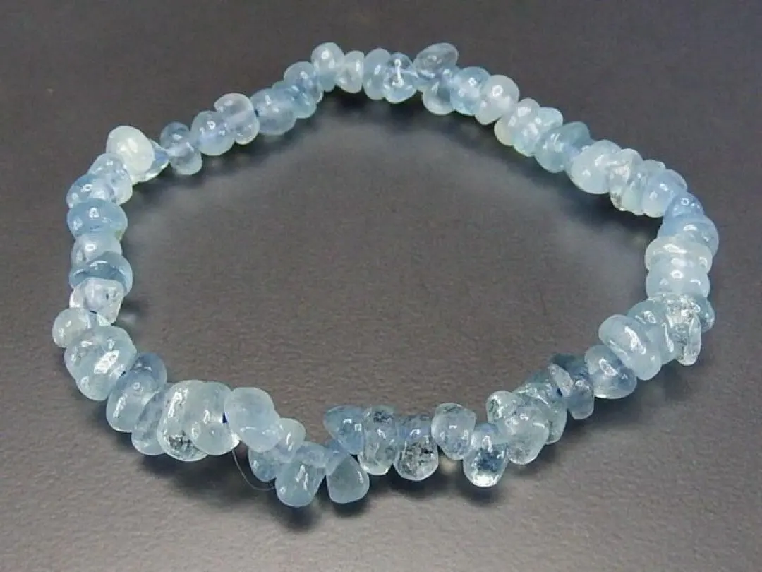 Thumbnail of Transparent, high-quality sea blue aquamarine tumbled natural stone bracelet 3