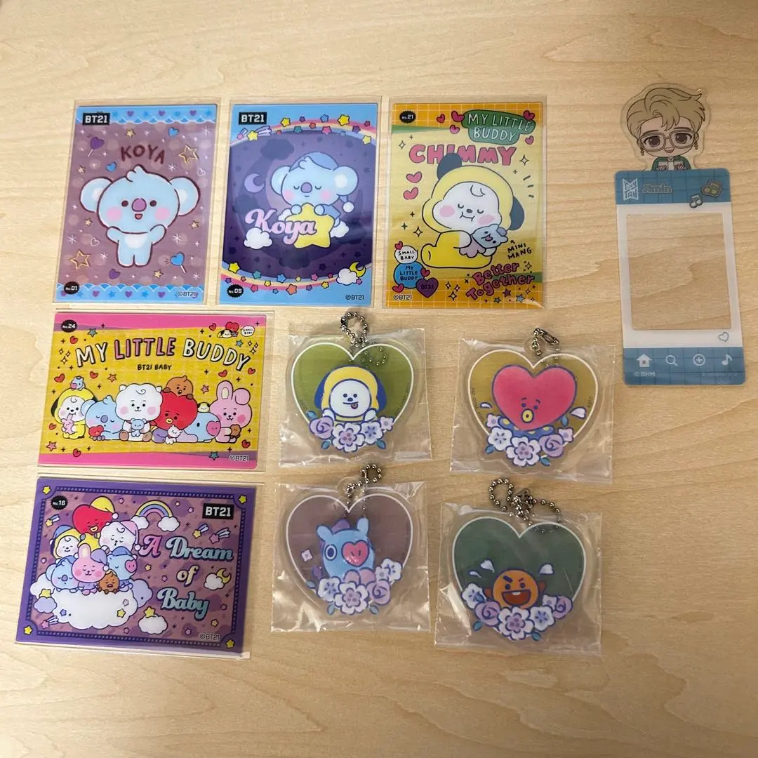Thumbnail of BTS BT21 trading cards, acrylic keychains, bookmarks