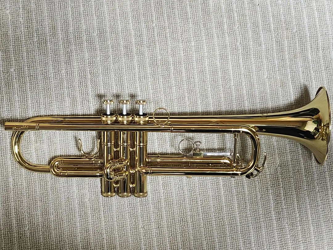 【超メルカリ市】トランペット　JYTR-E100N　金音楽器　未使用品 トランペット JYTR-E100N 金音楽器 未使用品