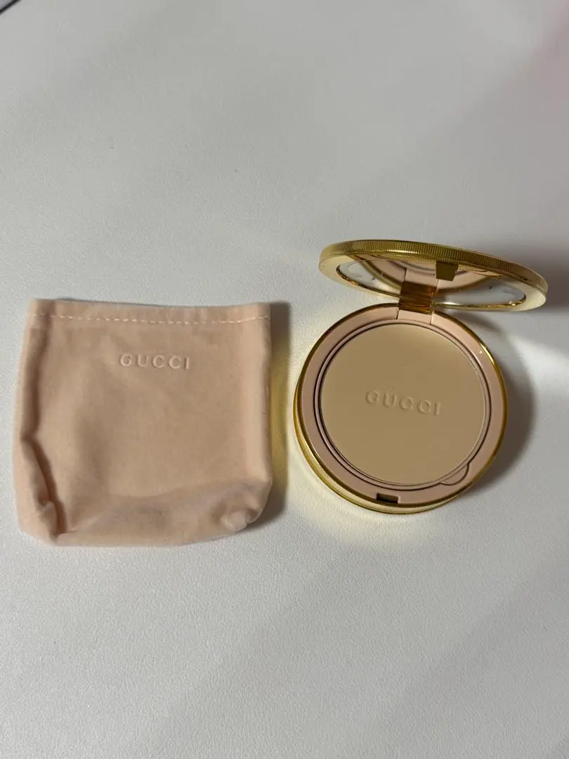 Thumbnail of Gucci Poudre De Beauté Mat Naturel Face Powder 01