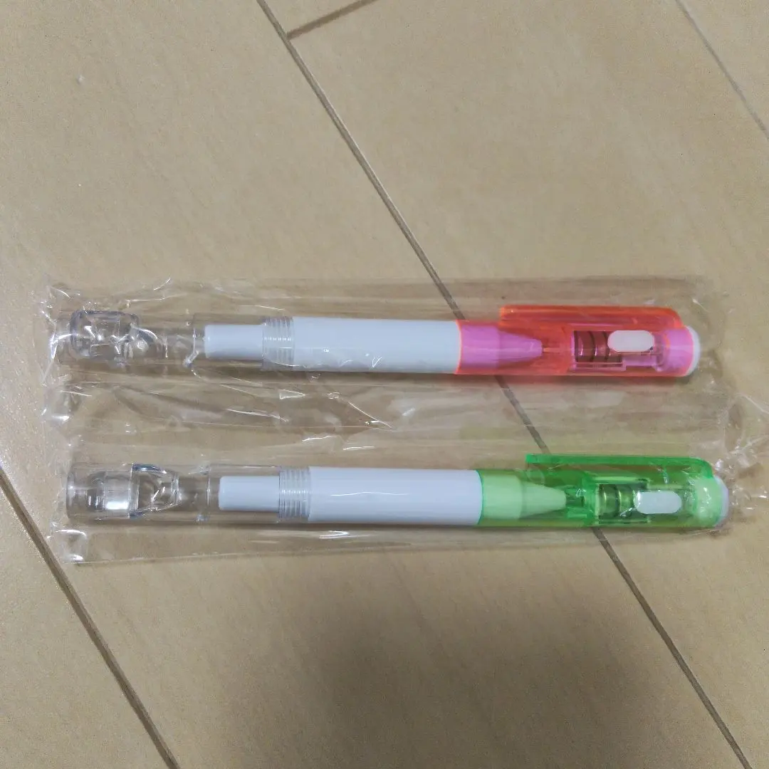 Thumbnail of Set of 2 ballpoint pens with lights