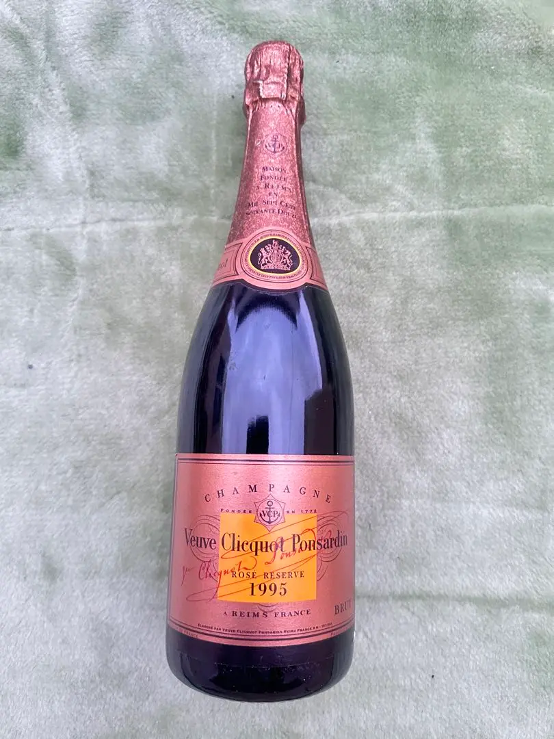 ヴーヴ・クリコ ヴィンテージ・リザーブ1995 　12度 750ml ヴーヴ・クリコ ヴィンテージ・リザーブ1995 12度 750ml