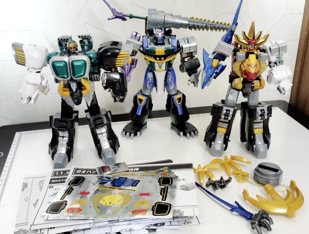 ✨入手困難✨ ガオハンター・ガオゴット・ガオマッスルストライカー　13体セット Amazon.co.jp: DX百獣戦隊ガオレンジャーガオマッスル 百獣合体