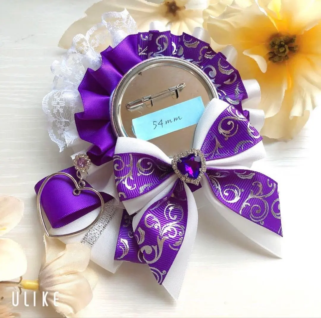 Thumbnail of Painful rosette, rosette, rosetta, purple, purple, supporting activities, with initials