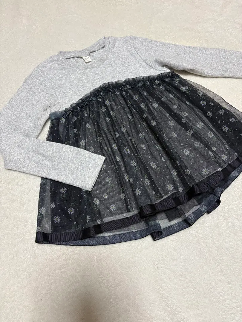 Thumbnail of apres les cours long sleeve