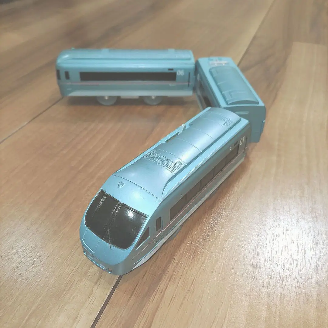 2025年最新】タカラトミー ライト付小田急ロマンスカーMSE